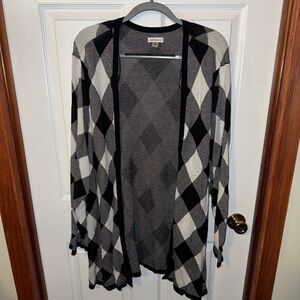 Croft & Barrow Black and Gray Argyle Cardigan